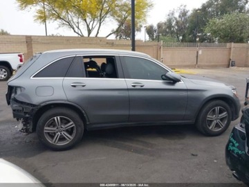 Mercedes GLC C253 2021 Mercedes-Benz GLC 300 2021 2.0l 2.0 Benzyna 255KM, zdjęcie 6