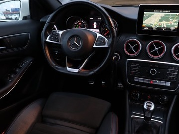 Mercedes Klasa A W176 Hatchback 5d Facelifting 180 d 109KM 2016 Mercedes A A 180 d, Skóra, Navi, Klima, Parktronic, zdjęcie 6
