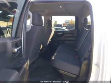 Chevrolet Silverado II 2022 Chevrolet Silverado 2022r., 4x4, 2.7L 2.7 Benzyna 310KM, zdjęcie 9