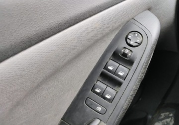 Citroen C4 Picasso II Picasso 1.6 BlueHDi 120KM 2016 Citroen C4 Picasso 2016r. 1.6HDI. Uszkodzony lewy bok. Jezdzi 1.6 Diesel, zdjęcie 9