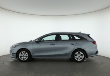 Kia Ceed III Kombi Facelifting 1.5 T-GDI 160KM 2022 Kia Ceed 1.5 T-GDI MHEV, Salon Polska, zdjęcie 2