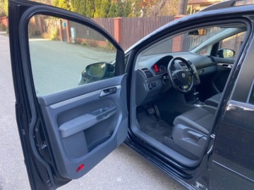Volkswagen Touran I 1.4 TSI 140KM 2009 Volkswagen Touran 1.4b Automat DSG Grzane Fotele Tempomat Hak 1.4 Benzyna, zdjęcie 12