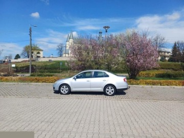 Volkswagen Jetta V 2008 Volkswagen Jetta A6 2.0 diesel 136KM 2008r, zdjęcie 4