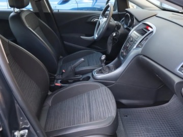 Opel Astra J GTC 1.4 100KM 2014 Opel Astra 1.4 16V, Salon Polska, Klima, zdjęcie 8