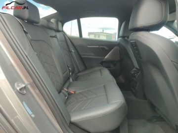 BMW Seria 5 G90-91 2023 BMW Seria 5 M PAKIET PRO GWARANCJA Kamery 360 Zarejestrowany Mozliwa zamia, zdjęcie 26