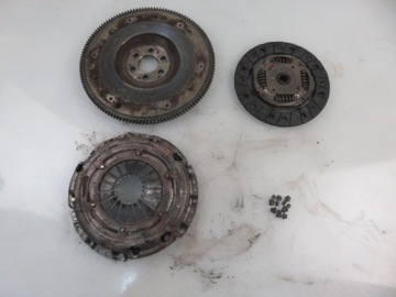 KOLO SETRVAČNÍK MITSUBISHI COLT VI 1.1 1878003233