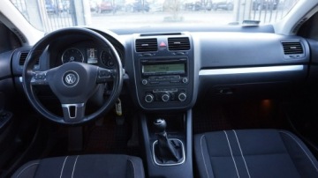 Volkswagen Jetta V 1.4 TSI 122KM 2010 Volkswagen Jetta zarejestrowany, ubezpieczony., zdjęcie 9