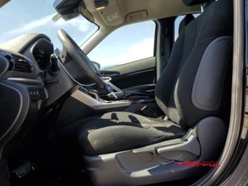 Mitsubishi Eclipse Cross 2022 Mitsubishi Eclipse Cross 2022 r., 1,5 L po gradobiciu 1.5 Benzyna 152KM, zdjęcie 8