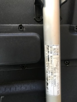 TOYOTA YARIS VERSO 1999-2005 POLIČKA ZADNÍ SUPER STAV