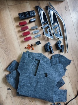 Обивка боковой панели левая передняя W117 CLA Mercedes