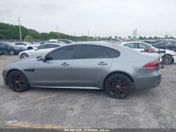 Jaguar XF II 2022 Jaguar XF 2022 Jaguar XF R-Dynamic SE Sedan AWD 2.0 Benzyna 296KM, zdjęcie 12