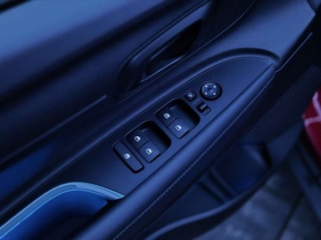 Hyundai Bayon SUV 1.0 T-GDI 100KM 2022 Hyundai Bayon 1.0 Benz Bogate wyposazenie Benzyna 101KM, zdjęcie 9