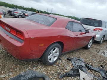 Dodge Challenger III 2010 Dodge Challenger 2010 DODGE CHALLENGER SE, Ame..., zdjęcie 3