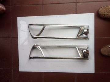 Ramki chrom lampy tył L+R Mercedes w111