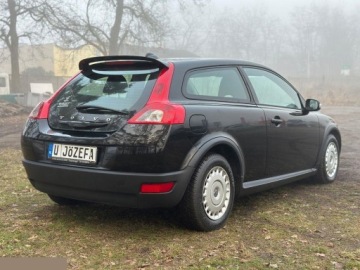 Volvo C30 Hatchback 3d 1.6 100KM 2009 Volvo C30 1.6 Momentum 100KM 2009r, zdjęcie 10