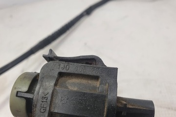 JINÉ DÍLY KOMORA MOTORU VW PASSAT B6 (3C2) 1J0906285C 2.0L DIESEL 103KW