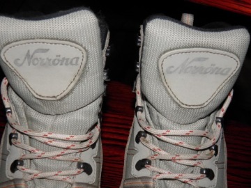 ВОДОНЕПРОНИЦАЕМЫЕ ТРЕККИНГОВЫЕ ОБУВИ NORRONA 40 р.