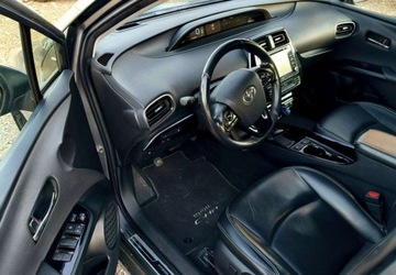 Toyota Prius IV Hatchback Plug-in 1.8 Hybrid Plug-in 122KM 2020 Toyota Prius Toyota Prius 1.8 Hybryda 123KM, zdjęcie 13