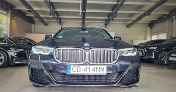 BMW Seria 5 G30-G31 2022 BMW Seria 5 Salon Polska 292KM Xdrive Mpakiet 2.0 Hybryda Plug-in 204KM, zdjęcie 1
