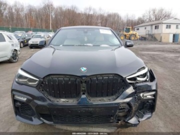 BMW X6 G06 2021 BMW X6 M50i 2021 4.4 Benzyna 523KM, zdjęcie 7
