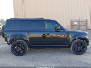 Land Rover Defender IV (L663) 2025 Land Rover Defender 110 P400 X-Dynamic SE 2025 3.0l 3.0 Benzyna 395KM, zdjęcie 6