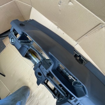 Mercedes W212 LIFT Консоль Ремни безопасности Pre SAFE Air Bag