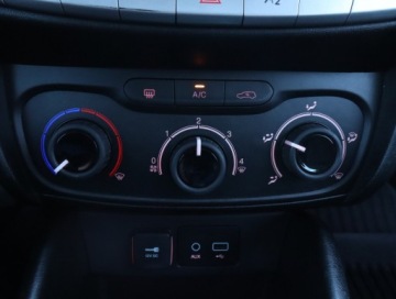 Fiat Tipo II Hatchback 1.4 95KM 2017 Fiat Tipo 1.4 16V, Salon Polska, Klima, zdjęcie 15