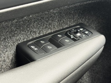 Volvo XC40 Crossover Facelifting 2.0 B3 163KM 2025 Volvo XC 40 XC40 B3 Benzyna | aut | Core | FV23% |, zdjęcie 37