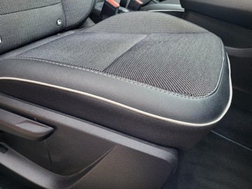 Renault Captur II Crossover Plug-In 1.6 E-Tech 160KM 2022 captur Intens*E-TECH 1.6l Plug-In Hybrid 160KM * Bezwypadkowy * ASO, zdjęcie 36