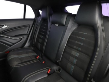 Mercedes CLA C117 Shooting Brake 1.6 180 122KM 2016 Mercedes CLA 180 automat navi kamera tempomat, zdjęcie 16