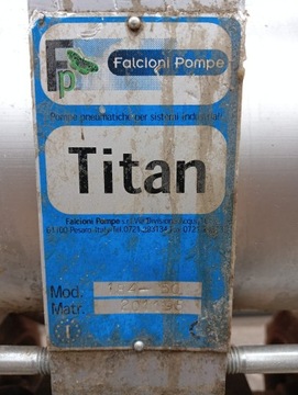 Pompa do lakieru Titan