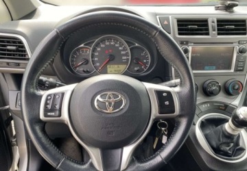 Toyota Verso-S 1.33 Dual VVT-i 99KM 2011 Toyota Verso S 1.33 Premium Salon PL Bezwypadkowy Toyota Mikolajczak Le, zdjęcie 17