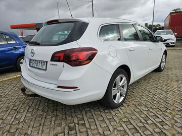 Opel Astra J Sports Tourer 1.4 Turbo ECOTEC 140KM 2012 Opel Astra 1,4 benzyna 140KM zarejestrowany, zdjęcie 3