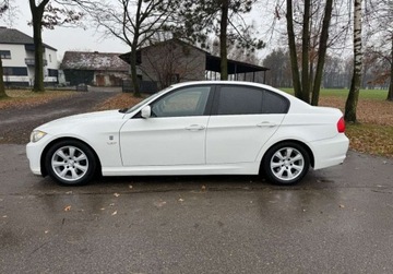 BMW Seria 3 E90-91-92-93 Limuzyna E90 316d 115KM 2011 BMW Seria 3 Oryginalny lakier, bezwypadkowy 2.0 Diesel 116KM, zdjęcie 5