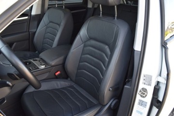 Volkswagen Touareg III 2020 Volkswagen Touareg SalonPL TDI 231KM 4x4 Automat Hak Matrix Kamera Navi Sk, zdjęcie 31