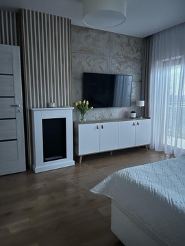 Архитектурный узор из бетона с золотом 100х50.