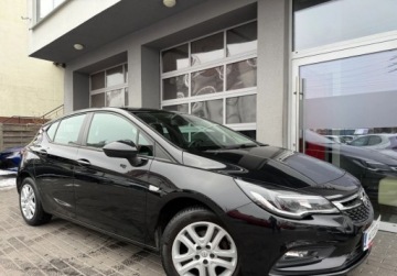 Opel Astra K Hatchback 5d 1.4 Turbo 150KM 2019 Opel Astra Automat, salon Polska, podgrzewane fotele i kierownica 1.4 150KM