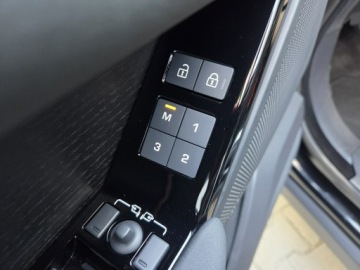 Land Rover Range Rover Velar SUV 2.0 204KM 2024 Land Rover Range Rover VELAR Gwarancja 12.2029., zdjęcie 27
