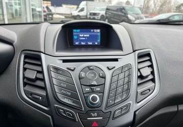 Ford Fiesta VII Hatchback 3d Facelifting 1.0 EcoBoost 100KM 2017 Ford Fiesta Ford Fiesta 1.0 EcoBoost Trend Benzyna 101KM, zdjęcie 7