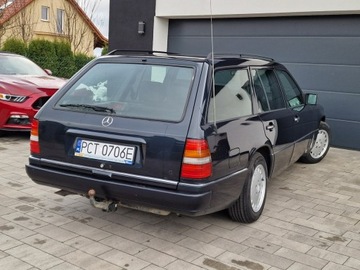 Mercedes Klasa E W210 1996 Mercedes E 220 BEZ KOROZJI *automat* bezwypadkowy, zdjęcie 2