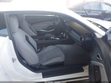 Chevrolet Camaro VI Coupe 3.6 335KM 2016 Chevrolet Camaro 2016 CHEVROLET CAMARO 1LT 3.6 Benzyna 335KM, zdjęcie 8