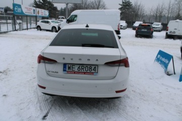 Skoda Octavia IV Liftback 2.0 TDI 115KM 2021 Škoda Octavia Skoda Octavia AMBITION F-vat Salon, zdjęcie 5