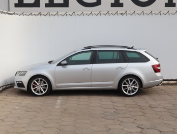 Skoda Octavia III RS Kombi Facelifting 2.0 TDI 184KM 2017 Skoda Octavia RS 2.0 TDI, 181 KM, Navi, Klima, zdjęcie 2