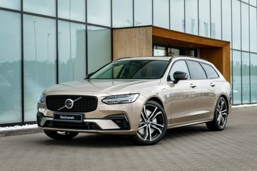 Volvo V90 II Plug-In Facelifting 2.0 T8 Plug-In Hybrid 455KM 2025 Volvo V90 Ultra Dark T8 AWD Plug-in hybrid (310 +, zdjęcie 1