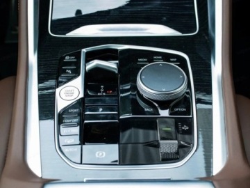 BMW X6 G06 SUV Facelifting 3.0 30d 298KM 2025 BMW X6 xDrive30d Sport Suv 3.0 (298KM) 2025, zdjęcie 11