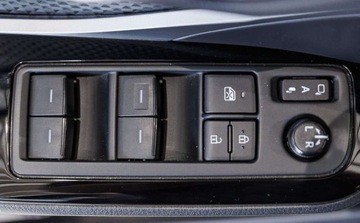 Toyota C-HR I Crossover Facelifting 1.8 Hybrid 122KM 2023 Toyota C-HR 1.8 Hybrid GPF GR Sport 1.8 Hybryda 122KM, zdjęcie 22