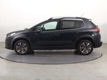 Peugeot 2008 I SUV Facelifting 1.2 PureTech 110KM 2019 Peugeot 2008 1.2 PureTech, Salon Polska, zdjęcie 2