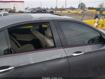 Mercedes Klasa E W213 2019 Mercedes-Benz Klasa E MERCEDES-BENZ E 300 2.0 Benzyna 244KM, zdjęcie 10