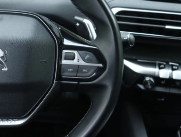 Peugeot 3008 II Crossover 1.2 PureTech 130KM 2019 Peugeot 3008 1.2 PureTech, Salon Polska, zdjęcie 22