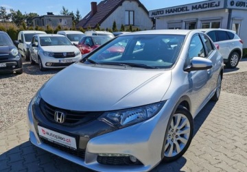 Honda Civic IX Hatchback 5d 1.4 i-VTEC 100KM 2012 Honda Civic Swiezo sprowadzone, zarejestrowane 1.3 Benzyna 100KM